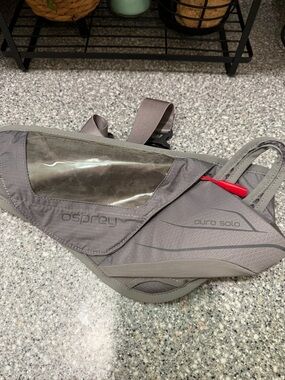 OSPREY Duro Solo Waist Pack in Gray with Red Pull